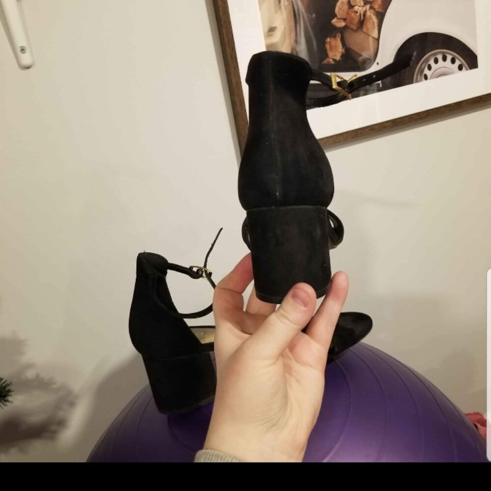 Black also pumps - Picture 3 of 3